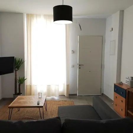 Inside 2 Loft Apartment Malaga